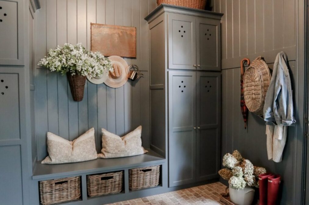 mud room