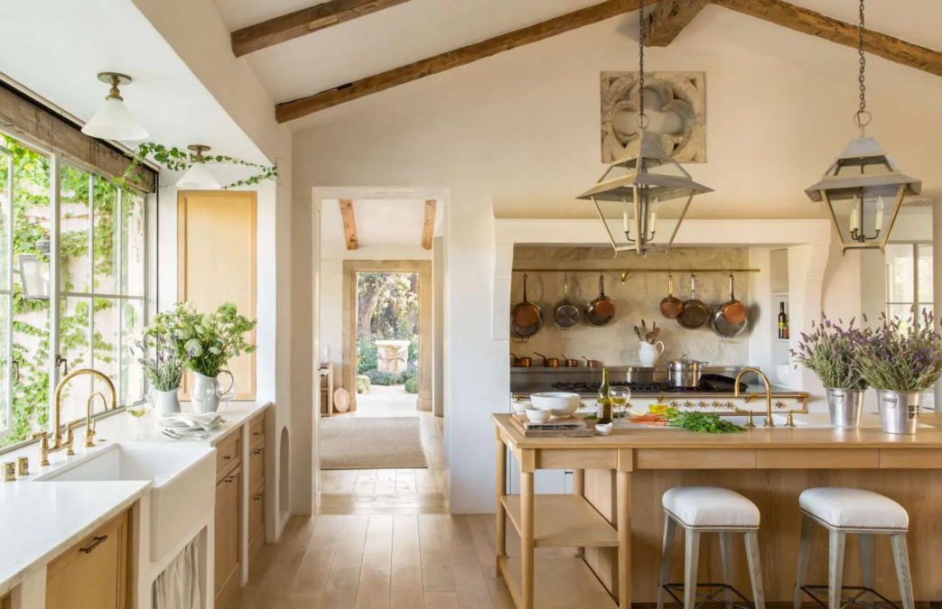 French Country Interior Design: A Blend of Rustic Elegance and Timeless Charm